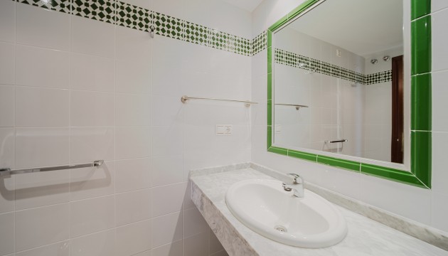 Resale - Apartment - Torrevieja - Playa de los Locos