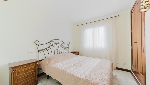 Resale - Apartment - Torrevieja - Playa de los Locos