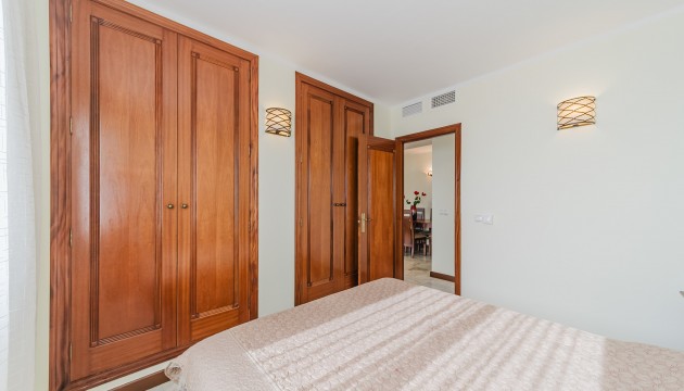 Resale - Apartment - Torrevieja - Playa de los Locos