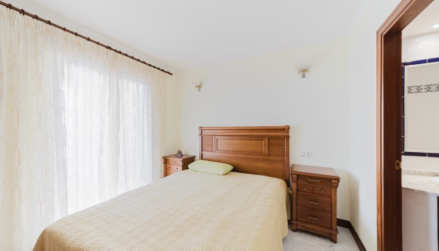 Resale - Apartment - Torrevieja - Playa de los Locos