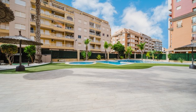 Resale - Apartment - Torrevieja - Playa de los Locos