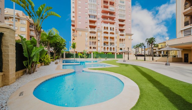 Resale - Apartment - Torrevieja - Playa de los Locos