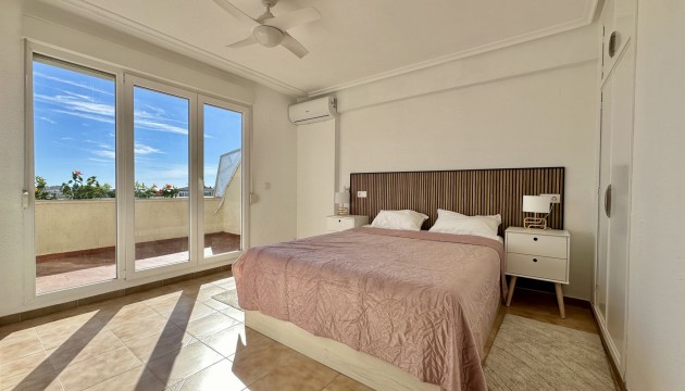 Перепродажа - Квартира - Orihuela Costa - Punta Prima