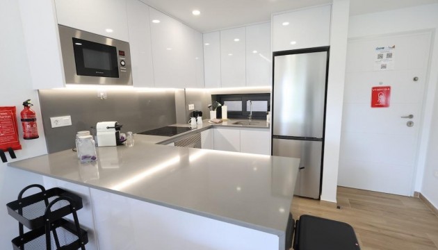 Resale - Apartment - Orihuela Costa - Villamartín