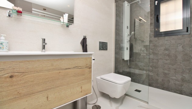 Reventa - Apartamento - San Miguel de Salinas