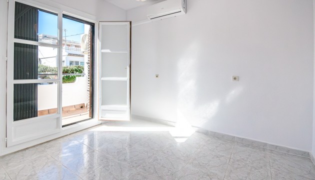 Wiederverkauf - House - San Miguel de Salinas