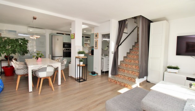 Resale - Townhouse - Orihuela Costa - Villamartín