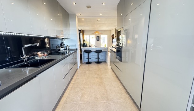 Resale - Apartment - Orihuela Costa - Villamartín