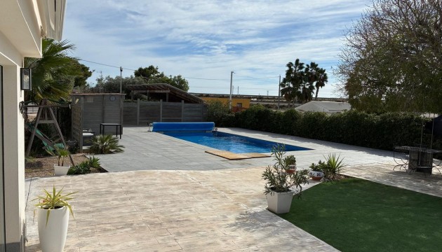 Wiederverkauf - Detached Villa - Crevillente