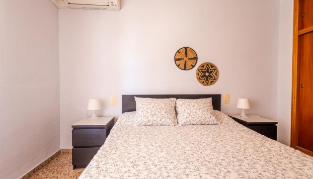 Resale - Apartment - Torrevieja - El Acequión - Los Náufragos