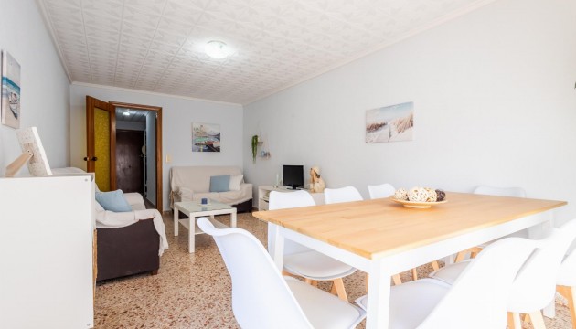 Resale - Apartment - Torrevieja - El Acequión - Los Náufragos