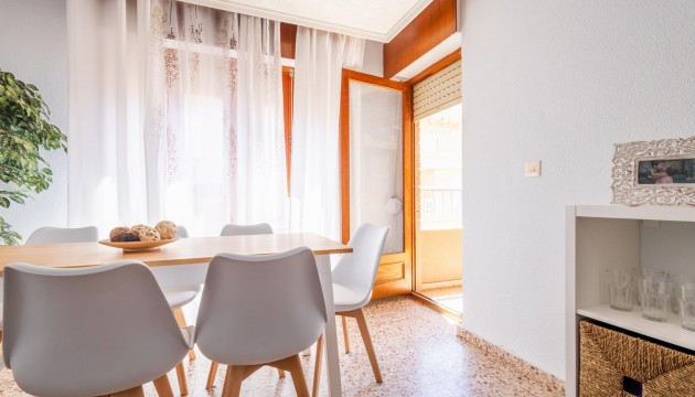 Resale - Apartment - Torrevieja - El Acequión - Los Náufragos