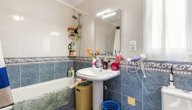 Resale - House - Orihuela Costa - Villamartín