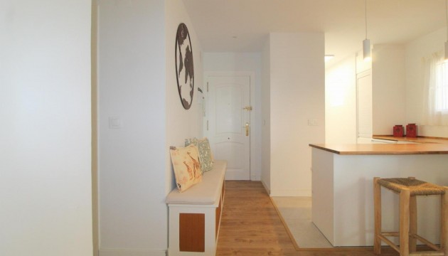 Resale - Apartment - Torrevieja - La Veleta