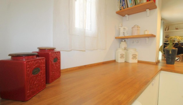 Resale - Apartment - Torrevieja - La Veleta