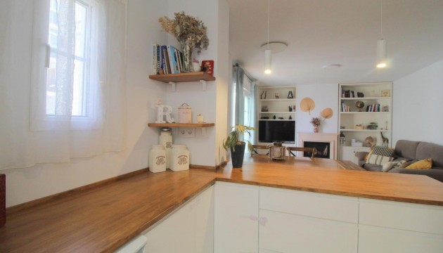 Resale - Apartment - Torrevieja - La Veleta