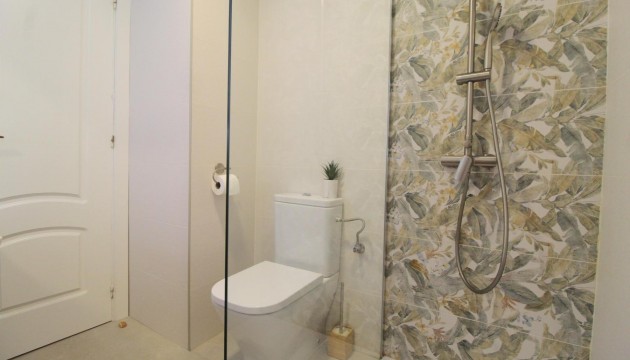 Resale - Apartment - Torrevieja - La Veleta
