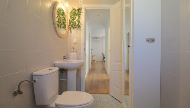 Resale - Apartment - Torrevieja - La Veleta