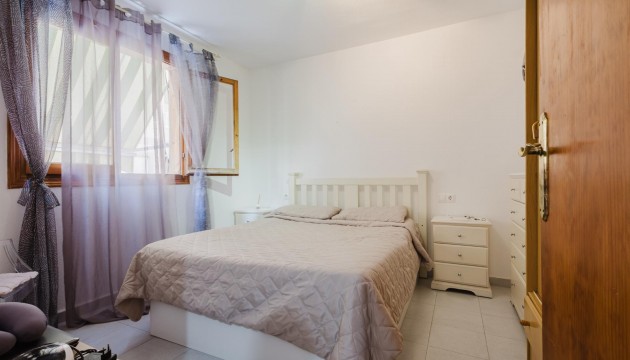 Resale - Apartment - Torrevieja - El Acequión - Los Náufragos