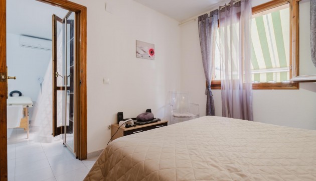 Resale - Apartment - Torrevieja - El Acequión - Los Náufragos
