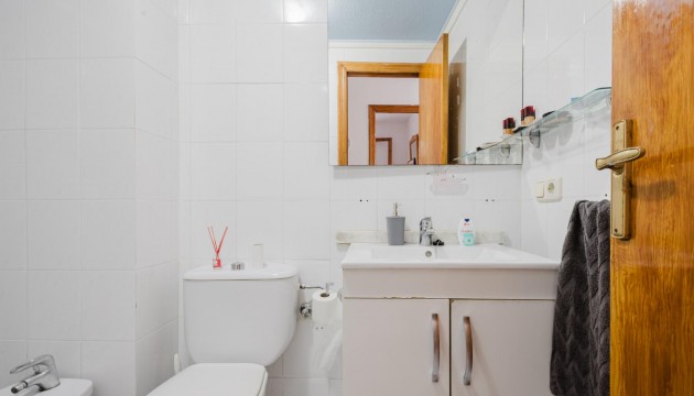 Resale - Apartment - Torrevieja - El Acequión - Los Náufragos