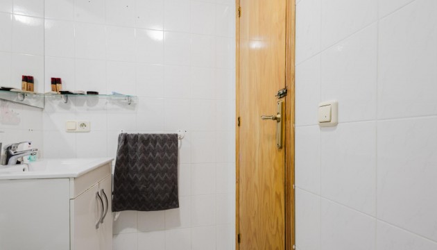 Resale - Apartment - Torrevieja - El Acequión - Los Náufragos