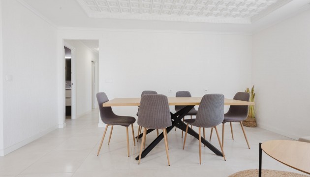 Resale - Apartment - Torrevieja - El Acequión - Los Náufragos