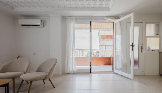 Resale - Apartment - Torrevieja - El Acequión - Los Náufragos