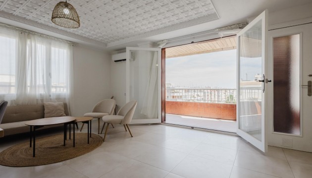 Resale - Apartment - Torrevieja - El Acequión - Los Náufragos