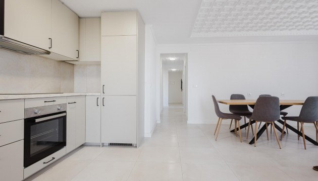 Resale - Apartment - Torrevieja - El Acequión - Los Náufragos