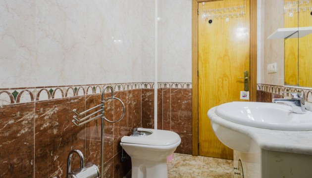 Resale - Apartment - Torrevieja - El Acequión - Los Náufragos