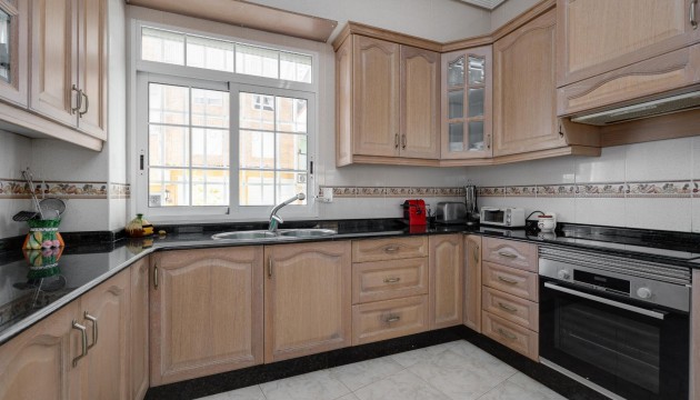 Resale - Apartment - Torrevieja - El Acequión - Los Náufragos