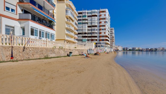 Resale - Apartment - Torrevieja - El Acequión - Los Náufragos