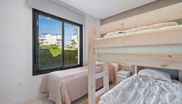 Resale - Bungalow - Torrevieja