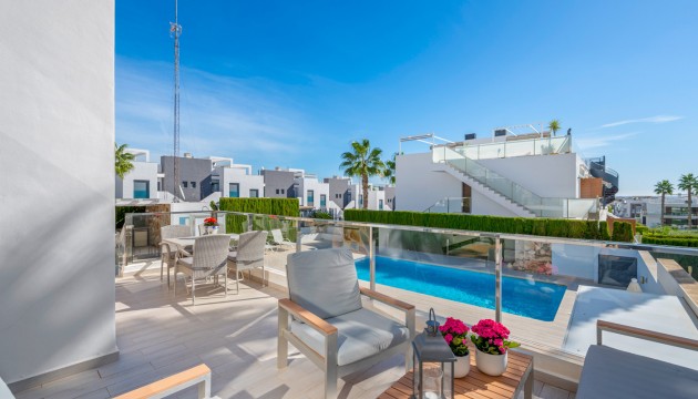 Resale - Bungalow - Torrevieja