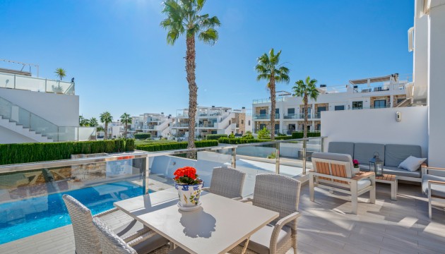 Resale - Bungalow - Torrevieja