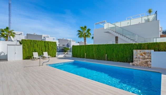 Resale - Bungalow - Torrevieja