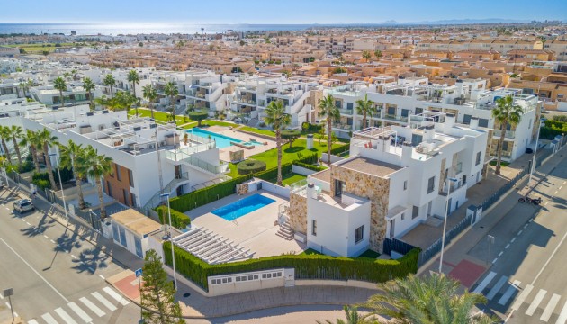 Resale - Bungalow - Torrevieja