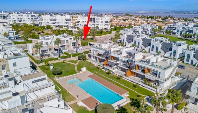 Resale - Bungalow - Torrevieja