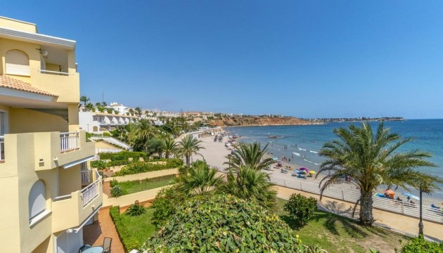 Resale - Apartment - Orihuela Costa - Campoamor