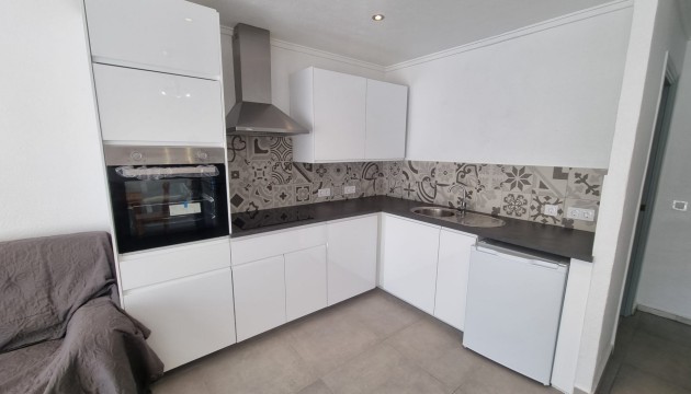 Resale - Apartment - Torrevieja - La Siesta - El Salado -  Torreta