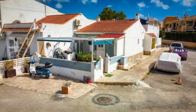 Resale - Apartment - Torrevieja - La Siesta - El Salado -  Torreta