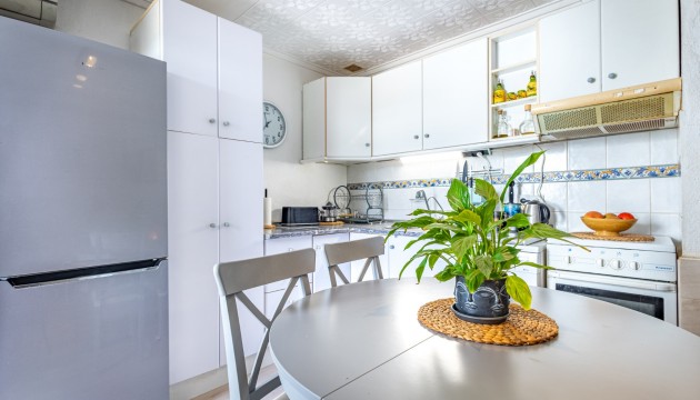 Resale - Apartment - Torrevieja - La Siesta - El Salado -  Torreta