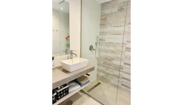 Resale - Apartment - Guardamar del Segura - El Raso