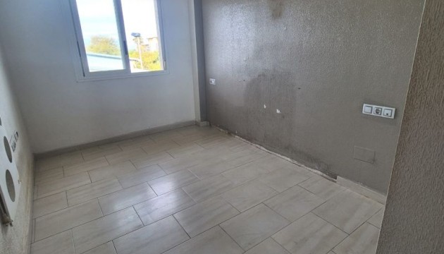 Resale - Apartment - Torrevieja