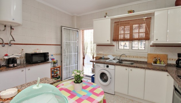 Resale - Apartment - Orihuela Costa - Playa Flamenca