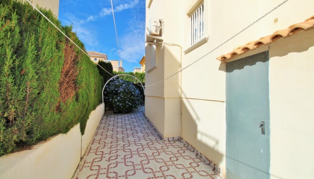 Resale - Apartment - Orihuela Costa - Playa Flamenca