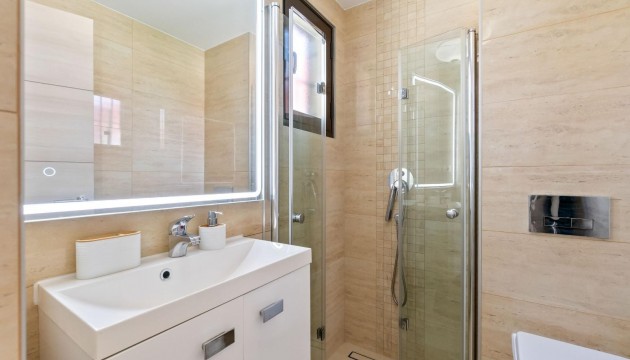 Resale - Townhouse - Torrevieja - Nueva Torrevieja - Aguas Nuevas