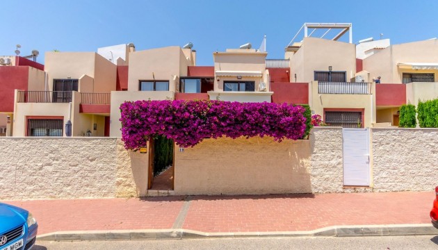 Resale - Townhouse - Torrevieja - Nueva Torrevieja - Aguas Nuevas