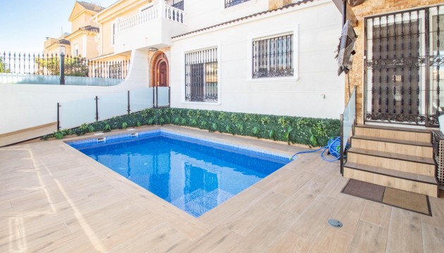 Resale - Townhouse - Orihuela Costa - La Zenia